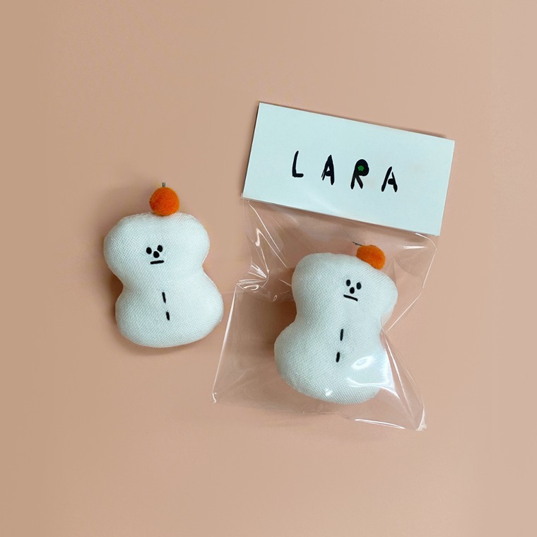 라라 눈사람과 귤 브로치 &amp;middot; 고리