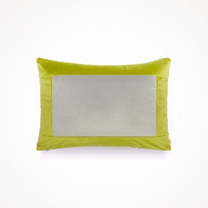 위켄드인 스퀘어 벨벳 쿠션 (옐로우그린 그레이) Square Velvet Cushion Yellow Green Grey